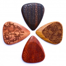 Timber Tones 4 Mediators Bois Laser Tones Grip