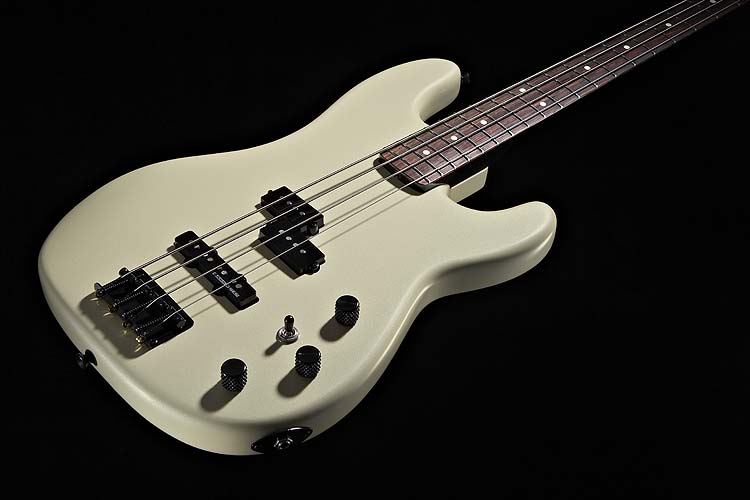 Fender+aerodyne+bass+specs