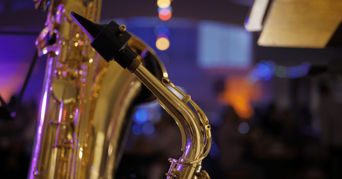 matière bec saxophone