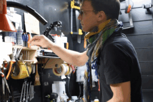 service lutherie guitare