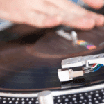 platines vinyles portables