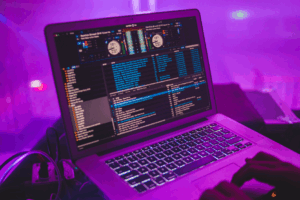 Top 5 des logiciels de DJ incontournables 