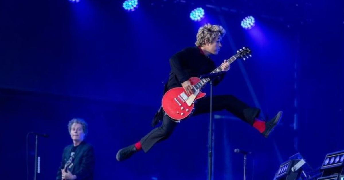 Green Day fête l’ère Saviors avec un (...)