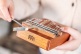 MEINL SONIC ENERGY SOUNDHOLE PICKUP KALIMBA, 17 NOTES, MAHOGANY