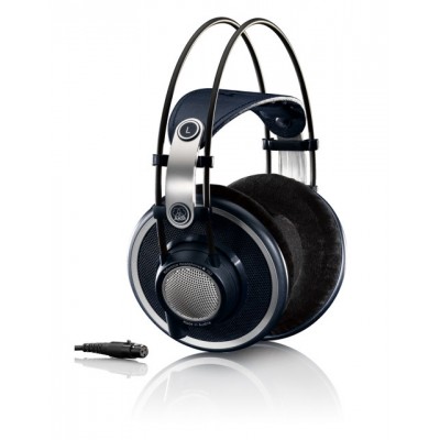 AKG K702