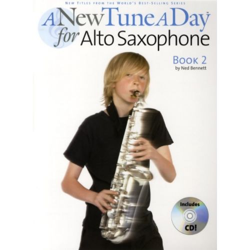 A NEW TUNE A DAY BOOK 2 - ALTO SAXOPHONE