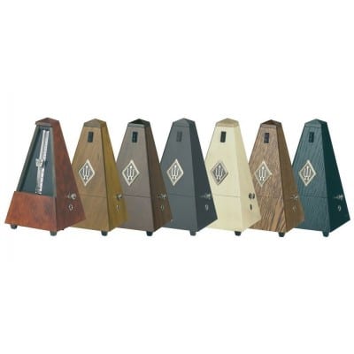 METRONOME PYRAMIDAL WALNUT BROWN MATT WALNUT 813M