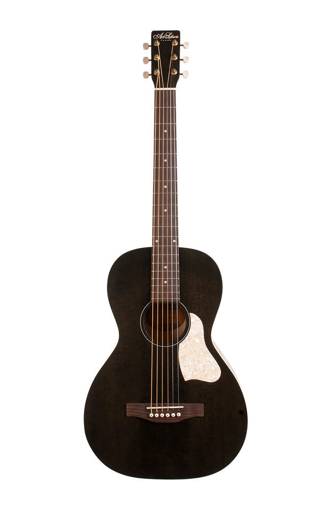 Art and Lutherie Roadhouse Faded Black
