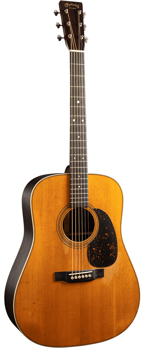 MARTIN GUITAR D-28 Street Legend