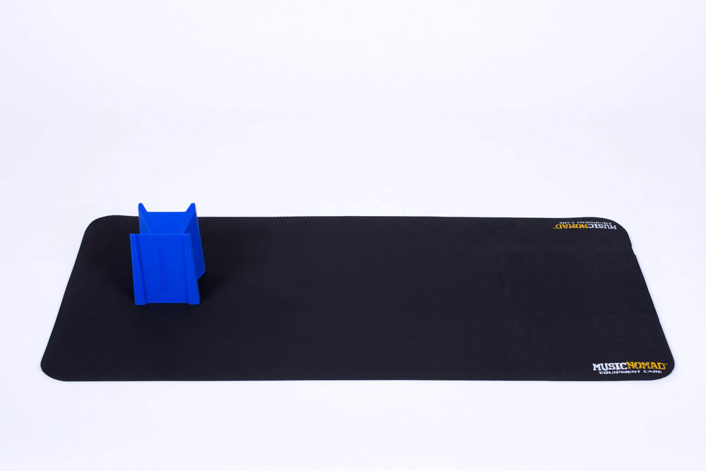 MUSICNOMAD MN207 Work Station Combo Pack Workmat et Craddle Cube