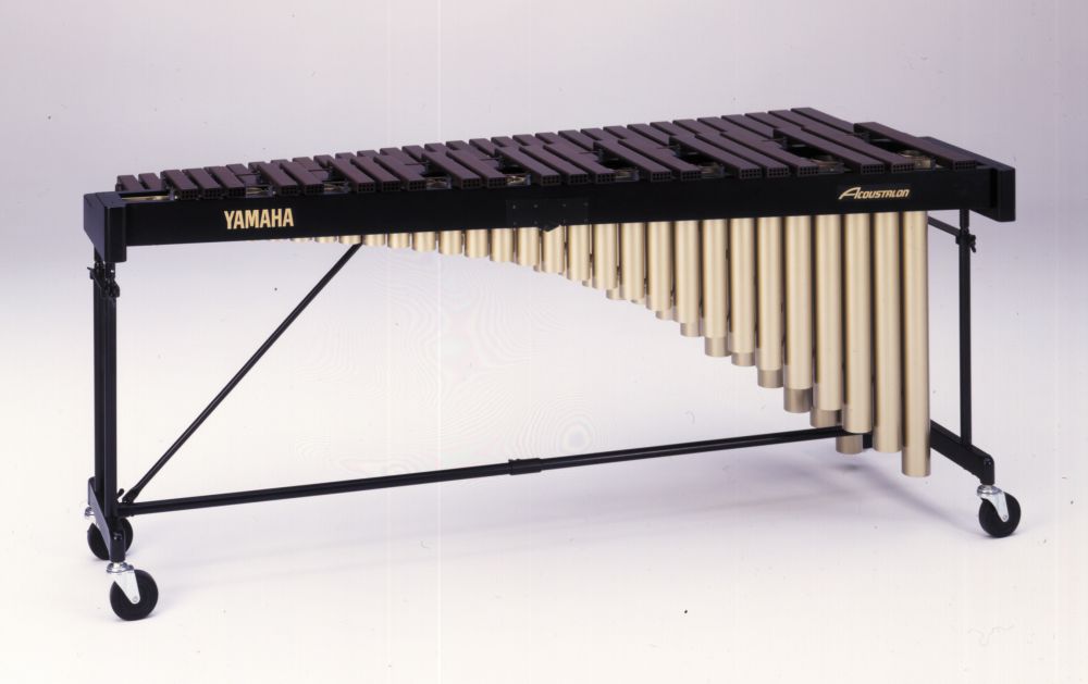 YAMAHA YM 2400