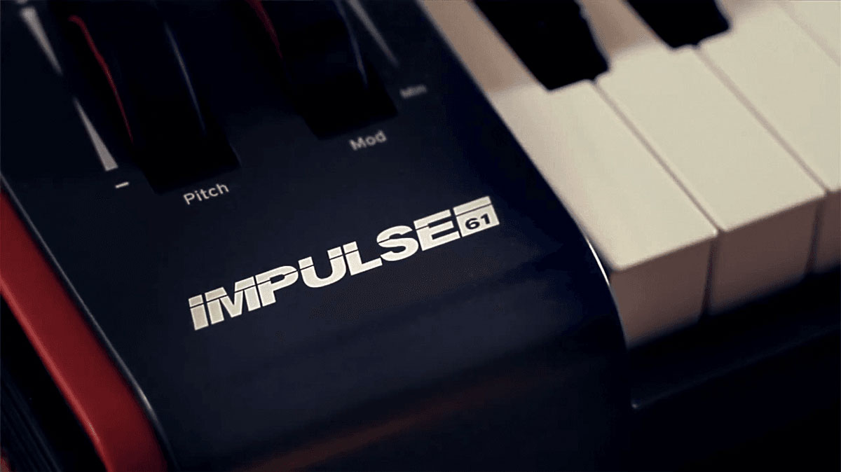 NOVATION IMPULSE 61 - Woodbrass.com